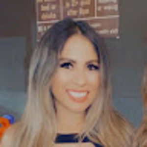 Meet your Posher, Danielle